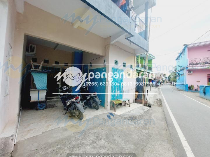  Tampilan Depan Rumah Sewa Mang Rom Pangandaran