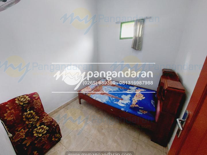 Tampilan Kamar Tidur Rumah Sewa Mang Rom Pangandaran